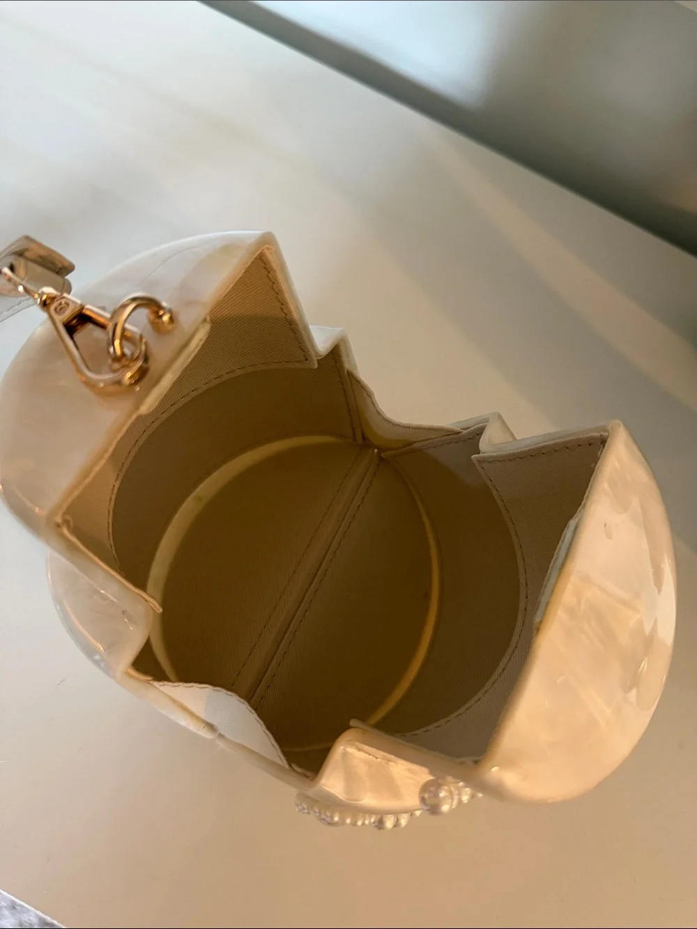 Pearl-Embellished Cream Mini Cake Wristlet 🎂